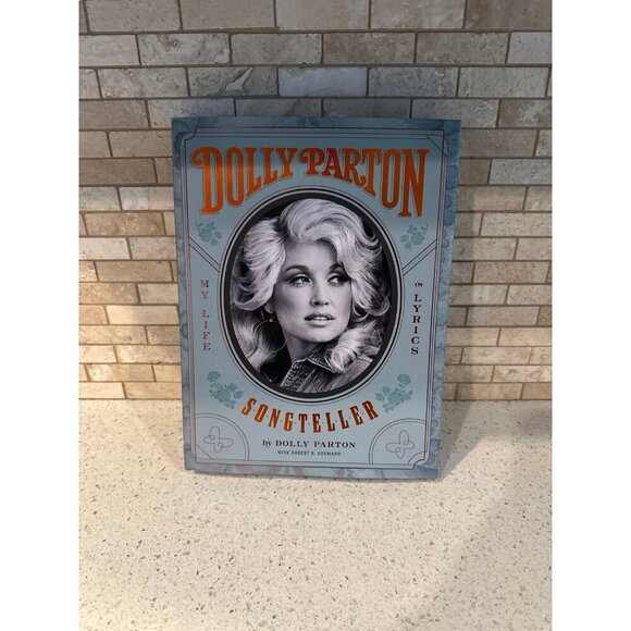 Dolly Parton, Songteller: My Life in Lyrics - Hardcover By Parton, Dolly OLS - Picture 1 of 2